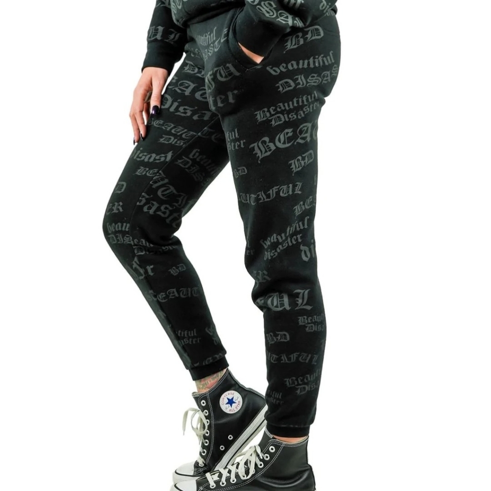 Beautiful disaster sweatpants with pockets curvy3x